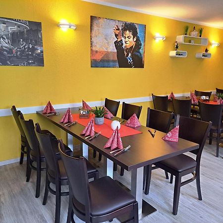 באד דירנברג Hotel Altes Badehaus מראה חיצוני תמונה