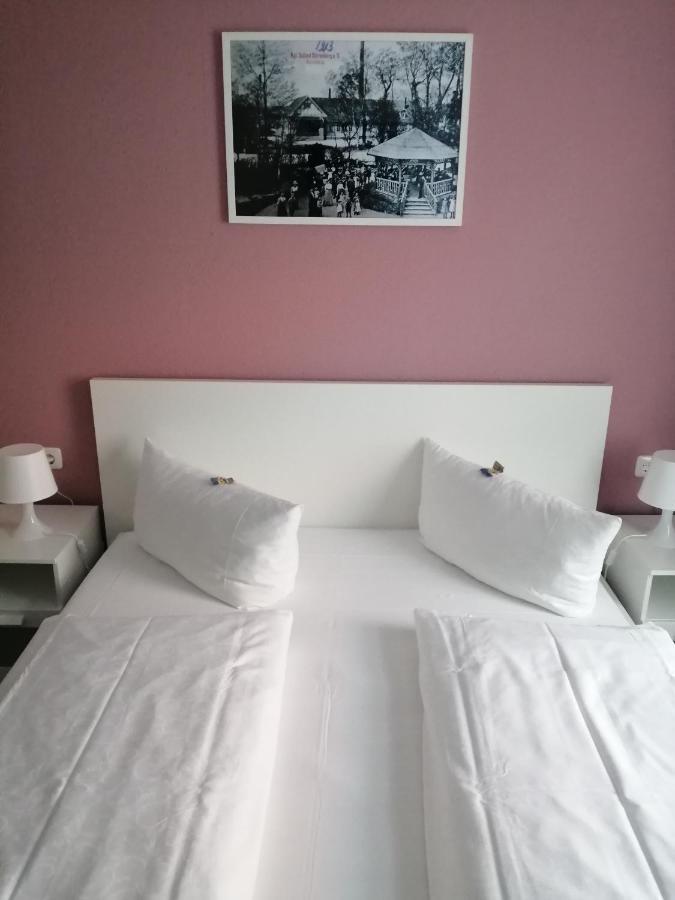 באד דירנברג Hotel Altes Badehaus מראה חיצוני תמונה