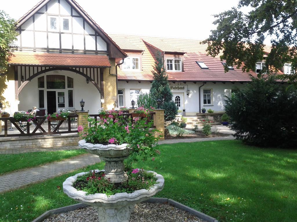 באד דירנברג Hotel Altes Badehaus מראה חיצוני תמונה